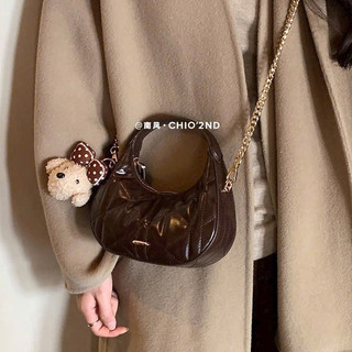 Túi xách nữ Chio quai vòm dáng nửa mặt trăng tặng kèm charm gấu bông MIE BAG