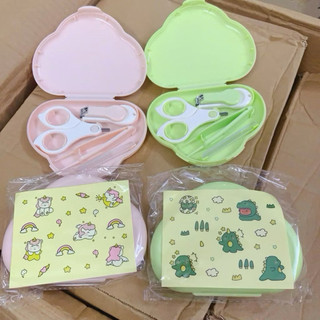 Bộ bấm móng 4 chi tiết kèm hộp dễ thương, tiện lợi cho bé