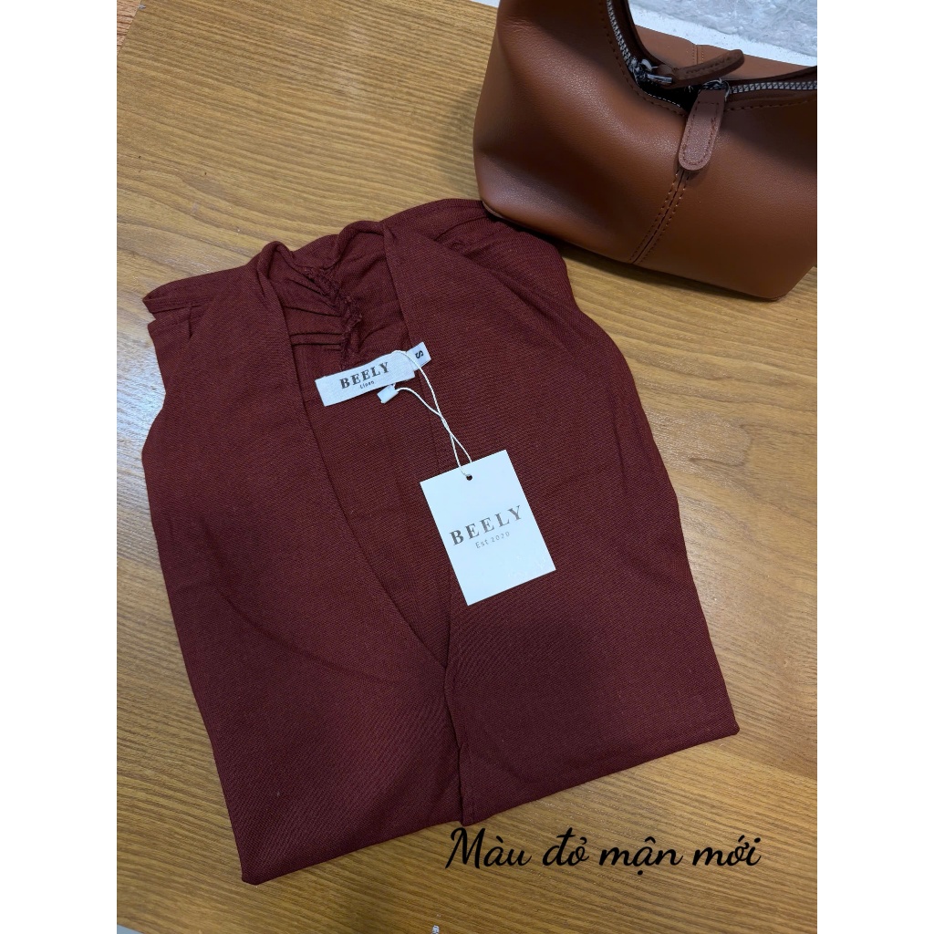 𝗩𝗶vi - Áo Linen cổ yếm tà chéo BEELY