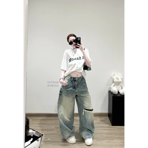 Quần jeans suông rách lót đen 1 bên