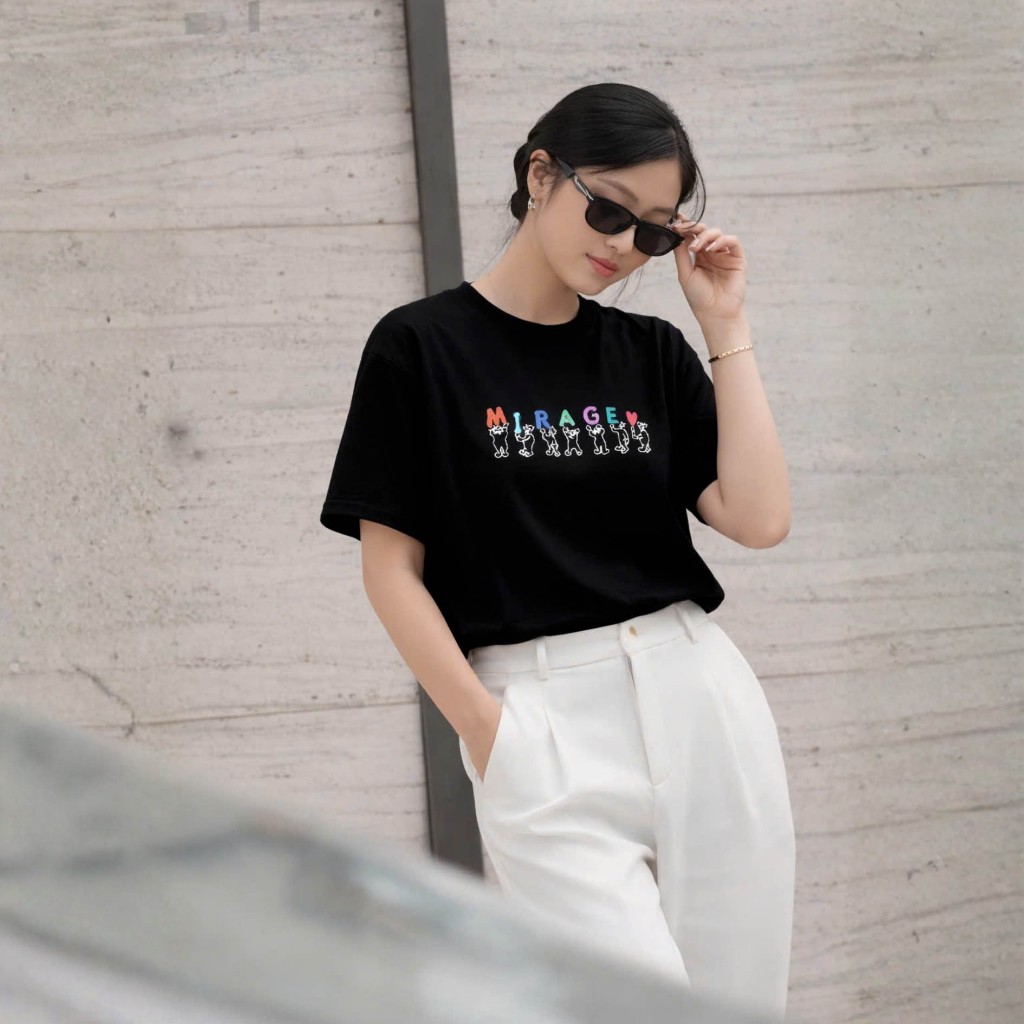 Áo Thun Mirage Thêu Chữ Màu Nghệ Thuật Chất 100% Cotton Mềm Mịn Thoáng Mát.