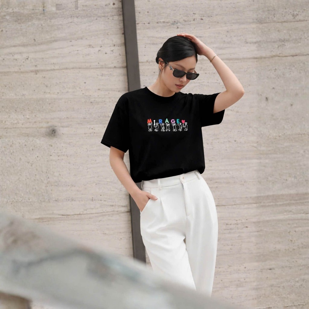 Áo Thun Mirage Thêu Chữ Màu Nghệ Thuật Chất 100% Cotton Mềm Mịn Thoáng Mát.
