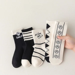 Vớ Tất trẻ em (COMBO 5 ĐÔI) cao cổ chữ B, GẤU phong cách trẻ trung, năng động.