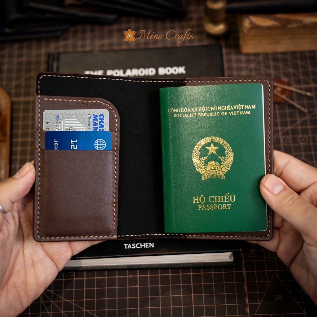 Bao Passport Mino Crafts Ví Đựng Hộ Chiếu Da Bò Nhiều Ngăn Gọn Nhẹ
