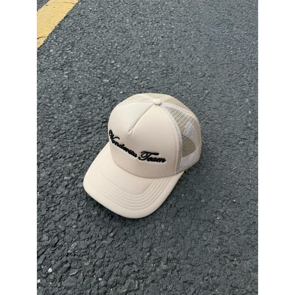 NÓN TRUCKER HAT LƯỠI TRAI PHỐI LƯỚI THÊU 3D LOGO "WONDERSTU TEAM"
