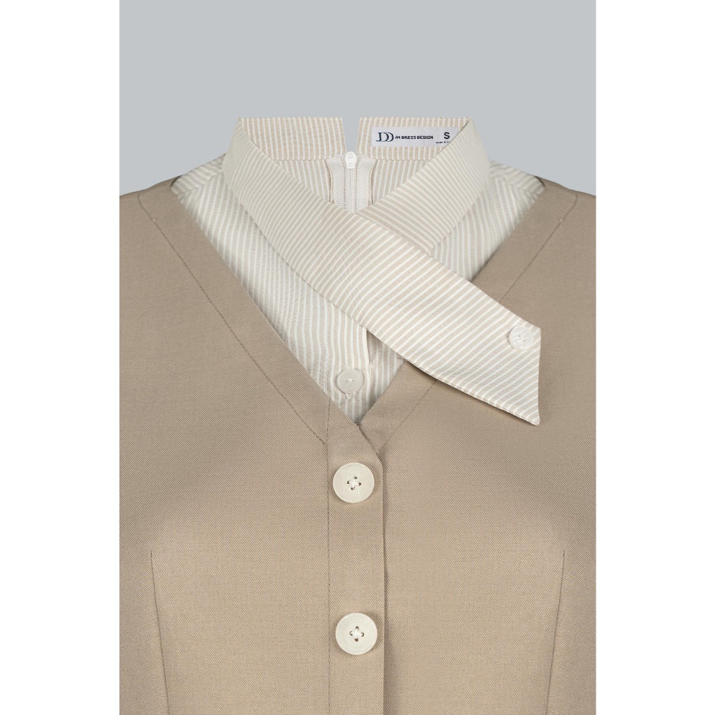 Set Áo Kiểu Sát Nách Phối Cổ Đức Cách Điệu 2T23.2602, Chân Váy Ngắn Phối Gấu Xếp Ly 4S09.2602. Set Đồ Nữ Công Sở JM