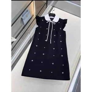 Đầm suông bé gái cổ sen phối nơ nhỏ dáng thanh lịch dễ thương cho mẹ và bé diện đi tiệc du lịch dạo phố