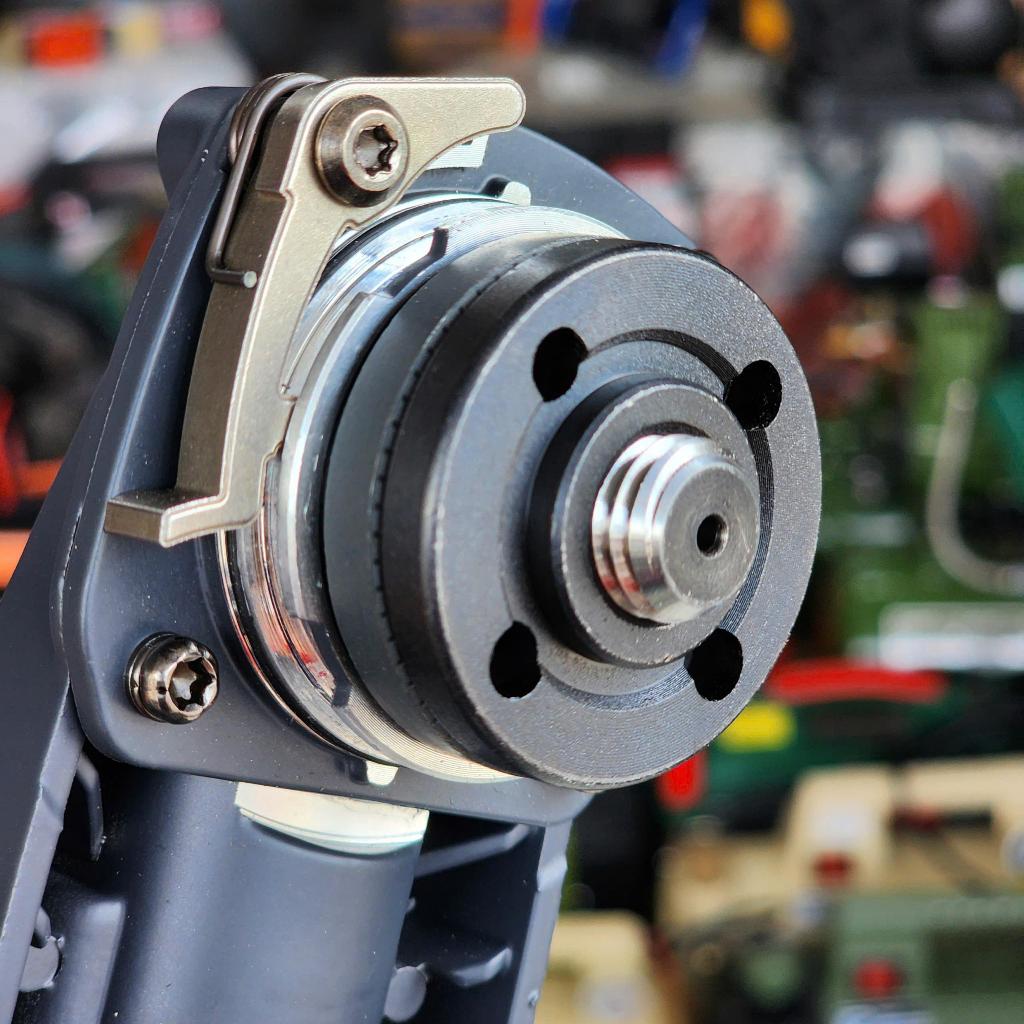 Máy mài pin AMAXTOOLS AM125CS-SM 21V không chổi than- có chống sốc đá- antikickback-chống lật cổ tay