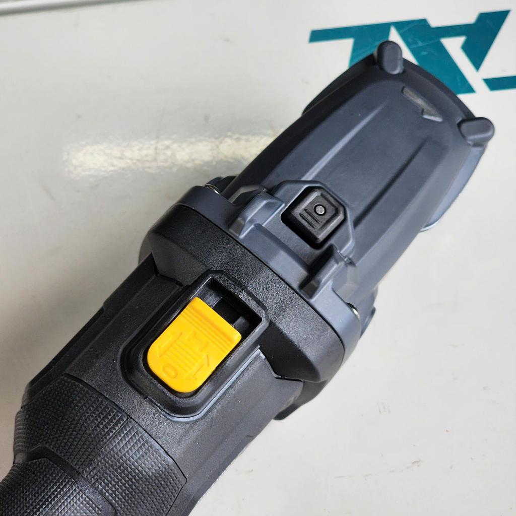 Máy mài pin AMAXTOOLS AM125CS-SM 21V không chổi than- có chống sốc đá- antikickback-chống lật cổ tay