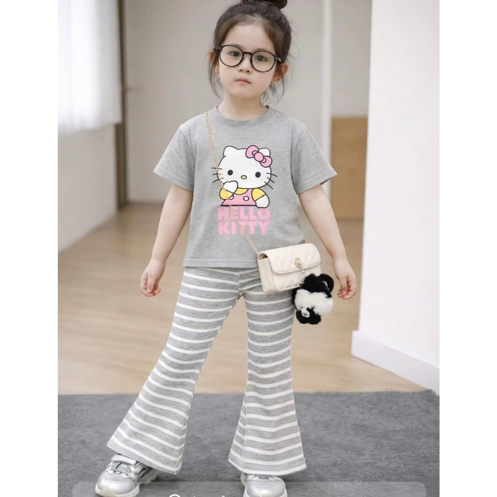 Set bộ áo thun quần ống loe in hình Hello Kitty đáng yêu cho bé từ 8-30kg