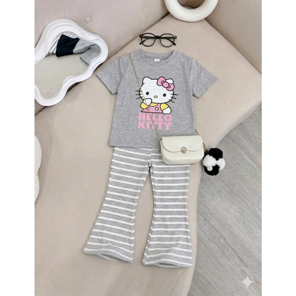 Set bộ áo thun quần ống loe in hình Hello Kitty đáng yêu cho bé từ 8-30kg