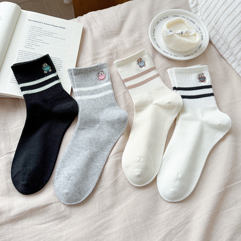 Vớ Tất Nữ hình Gấu kẻ hai thanh cổ lửng siêu dễ thương, xinh xắn