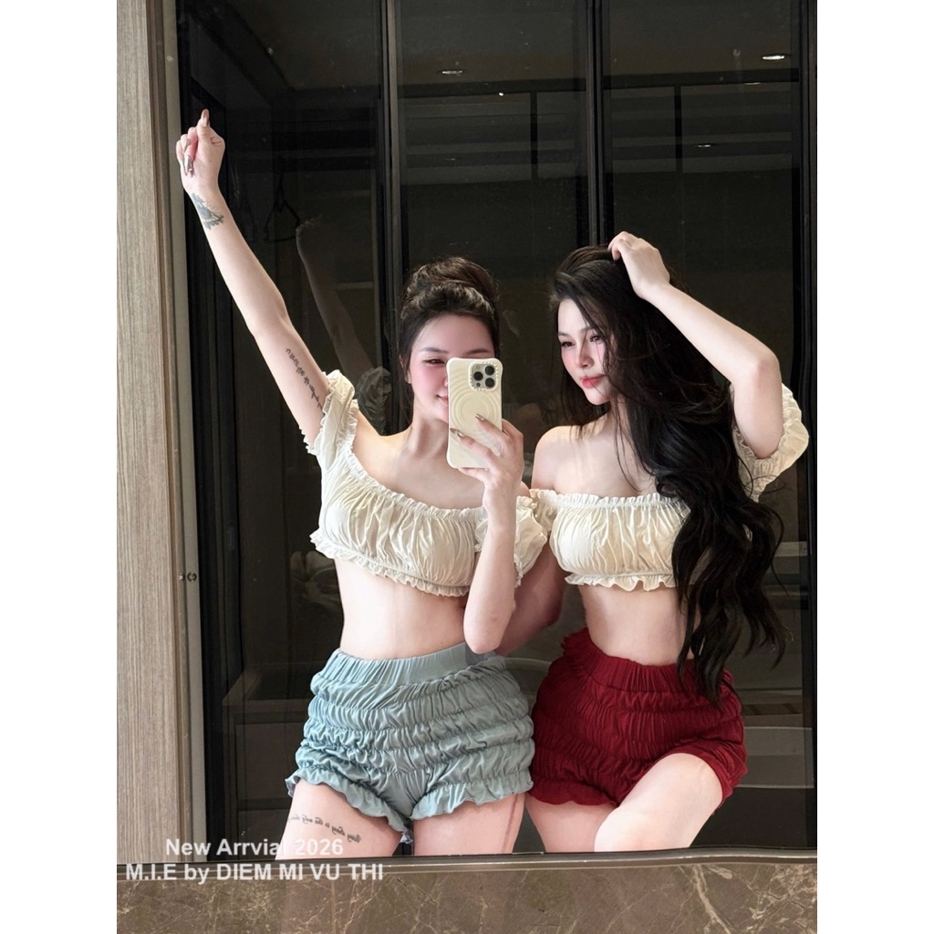 Set áo trễ vai croptop mix quần sooc chun xinh xỉu