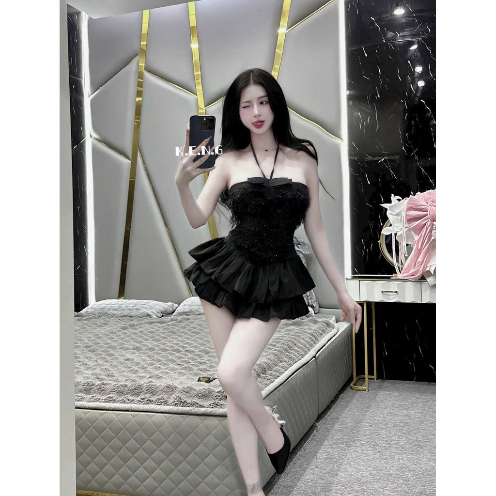Set áo yếm lông đính nơ chân váy tầng xinh