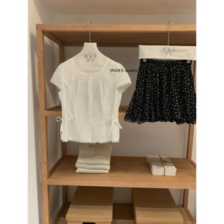 𝐏𝐡𝐢𝐞𝐧 𝐖𝐆𝐖𝐄 | w9167 Áo sơ Mi Cộc Tay Buộc 2 Bên Eo Cổ Tròn Đường May Thêu Ren