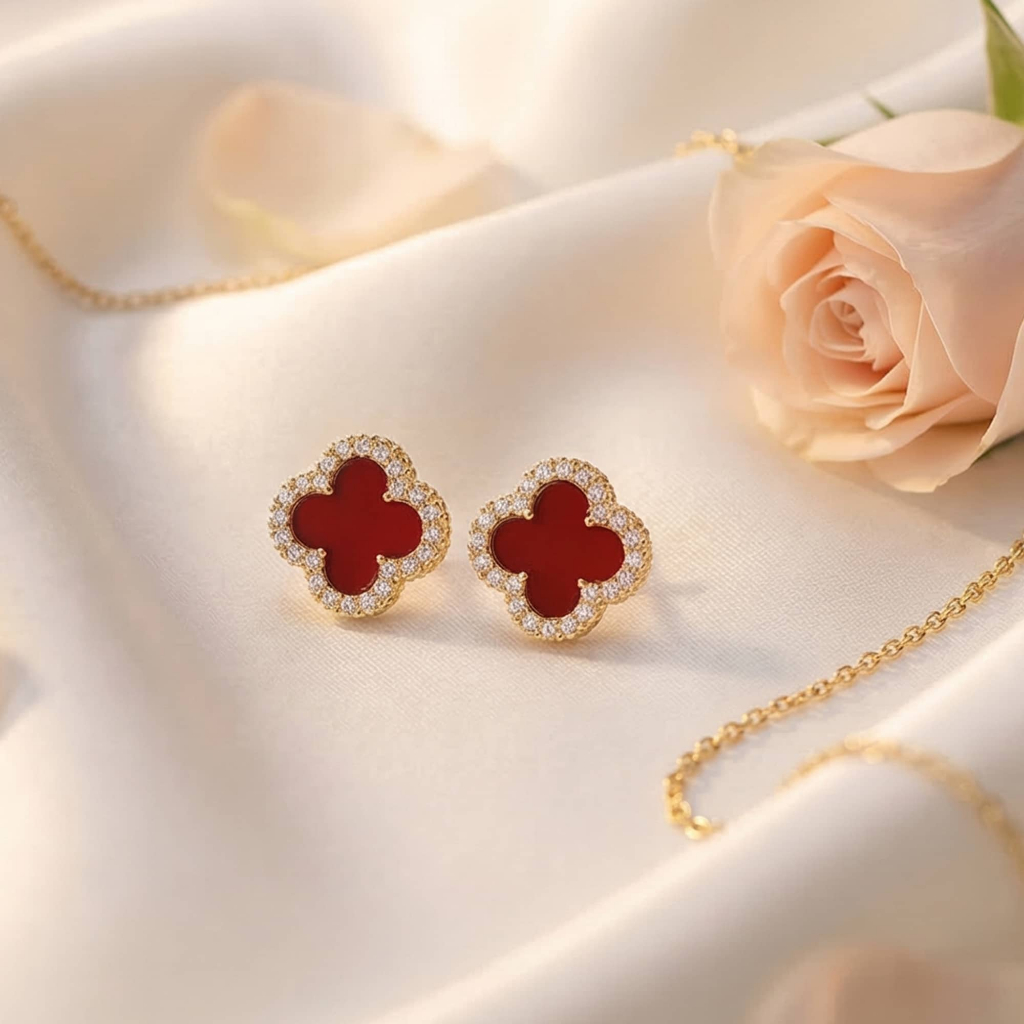 Bông tai nữ bạc cỏ bốn lá đính đá sang trọng đen trắng đỏ. Hoa tai đính pha lê Zirconia cao cấp sang trọng ChicEar