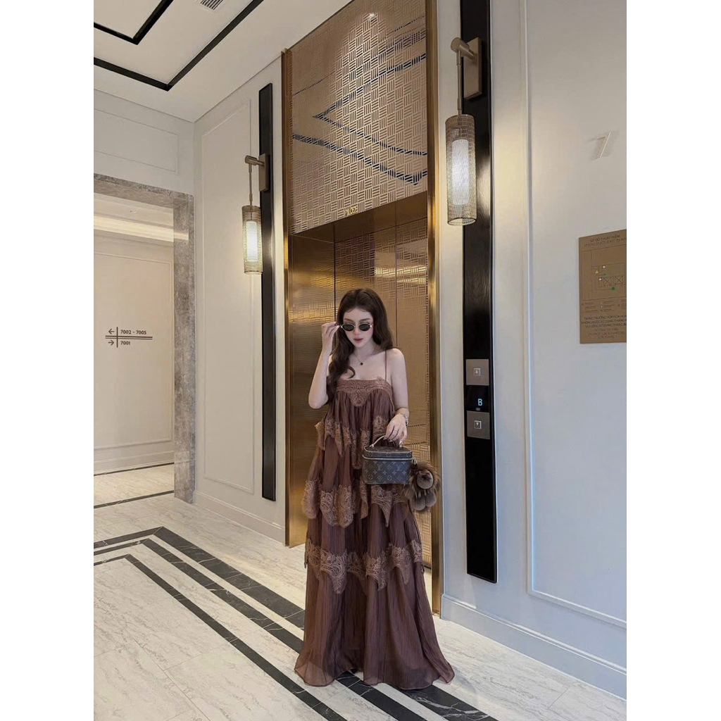 Đầm 2 dây maxi xoè tầng phối viền ren mai phương bùi