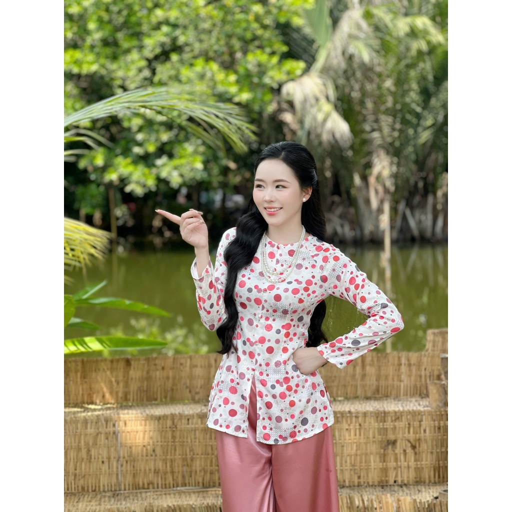 Hân Nguyễn Áo Bà Ba - B.A187 - Áo Bà Ba Chấm Bi Ngọc Lam Cổ Tròn Dây Kéo Nút Nụ Bọc ( Quần Ngọc Trai )