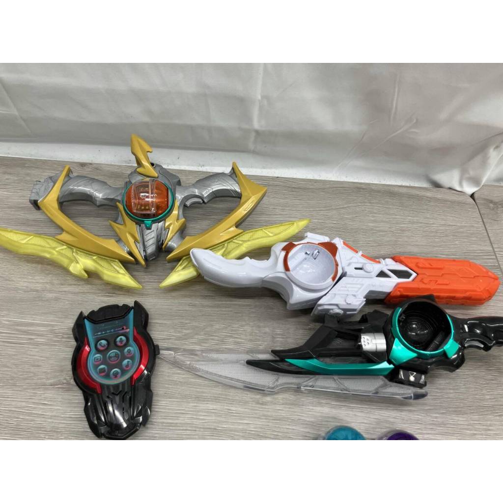 Đồ Chơi Siêu Nhân DX Zeztz Driver Kamen Rider Hàng Used Nobox
