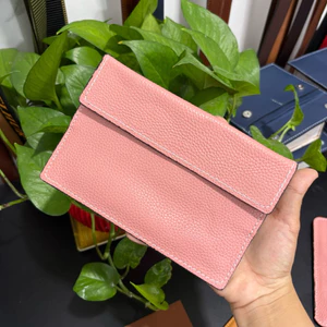 Ví Đựng Giấy Tờ Đăng Kiểm Xe Ô Tô Da Bò Togo, Mềm Mịn, Bền Bỉ - Màu Hồng VDK-DB-PINK