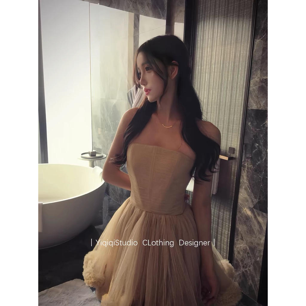 Đầm quây corset lưới chân xoè bèo
