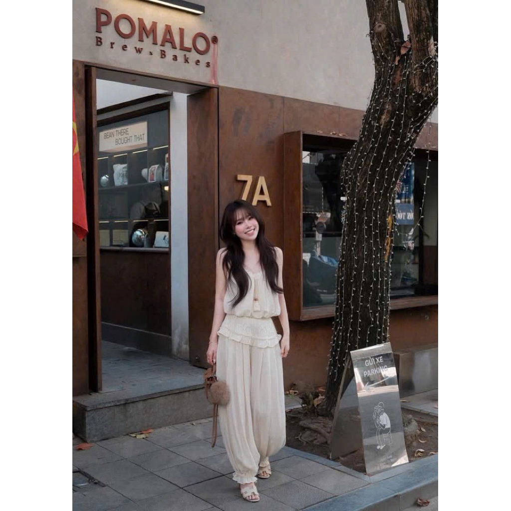 Sét áo bí 2 dây viền ren kèm quần bo S61 SM kem, be rêu