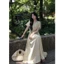 V100- Váy Thu Trà thiết kế Tuby Reign sang chảnh