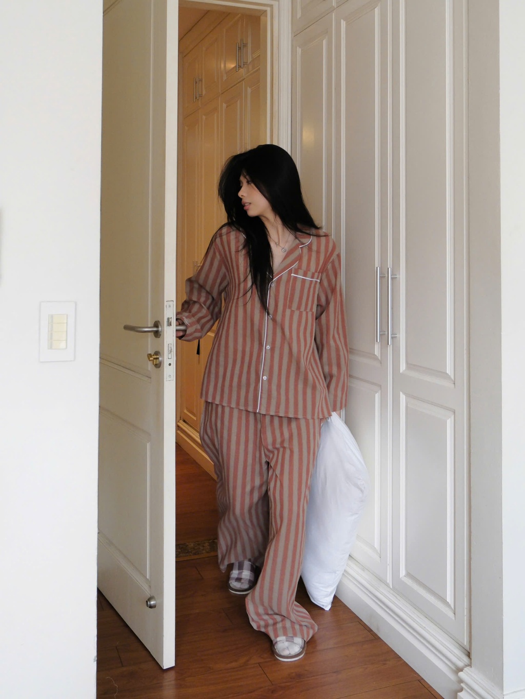 Set Đồ Ngủ NEWSEVEN STRIPED PYJAMA Form Rộng Nam Nữ SET.507