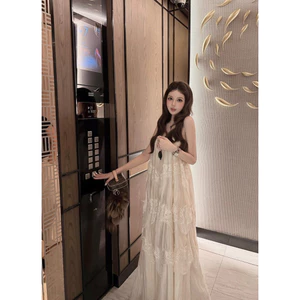 Đầm 2 dây maxi xoè tầng phối viền ren mai phương bùi