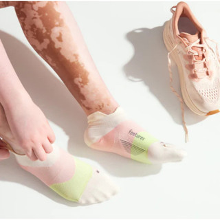 Tất chạy bộ Feetures Elite Ultra Light No Show Tab - Sandy Melon