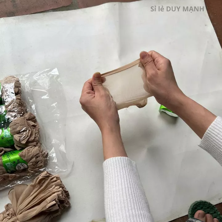 Sỉ 20, 50, 100 đôi tất da chân siêu dai tàng hình, tất màu da chân siêu mỏng dai màu da ( tổng kho thổ tang VP)·