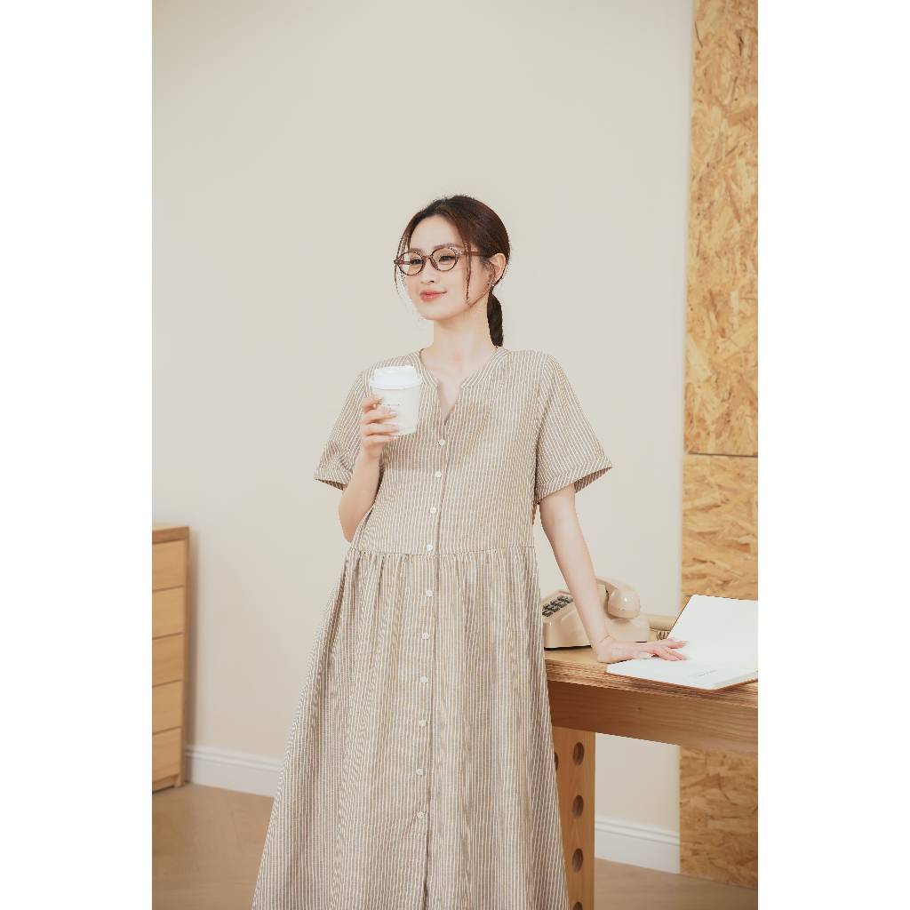Váy suông, đầm bầu suông OXFORD Dress chất liệu thô mềm cao cấp cổ V có tay, nhẹ nhàng và thoáng mát L'amme