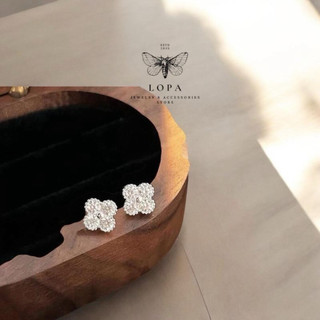 Khuyên tai bạc , Sk405, khuyên chốt ren 4 đá tai gấu tròn nhỏ nhắn , xinh xắn, Bạc Ta LoPa.(giá 1 đôi)
