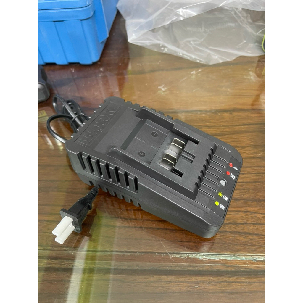 Sạc pin WORX 20V chính hãng