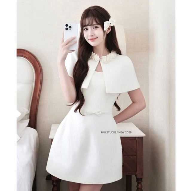 MIU.STUDIO • Set Đầm thiết kế dáng A phối cape cổ hoa cao cấp, Váy xoè tiểu thư đính nơ eo kèm áo choàng sang chảnh