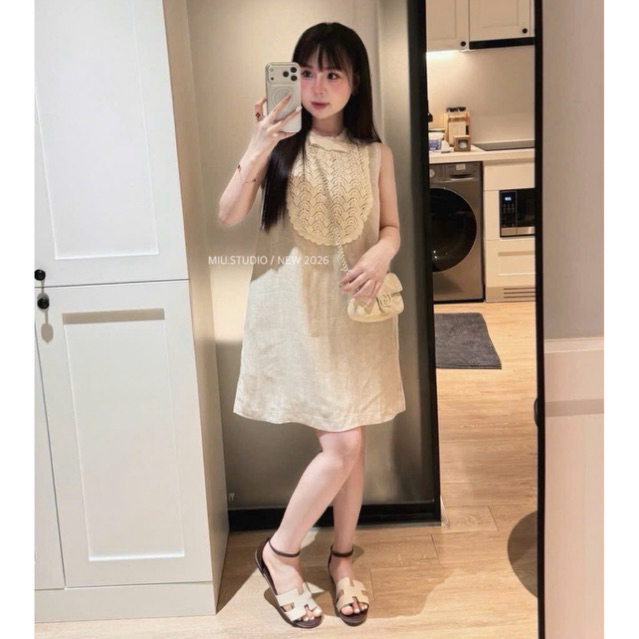 Đầm suông sát nách phối ren cổ nơ sang chảnh, Váy chữ A màu be vintage chất liệu linen cao cấp mặc đi du lịch , đi chơi
