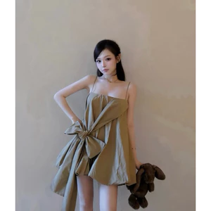VÁY 2 DÂY VẠT DÂY BUỘC NƠ TO DÁNG BÍ VÁY TIỂU THƯ 2 MÀU TÔN DÁNG ĐI CHƠI ĐI DU LỊCH SANG CHẢNH V119