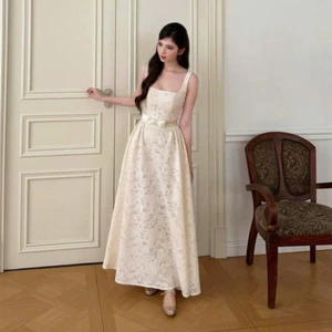 Đầm maxi ren hoa thiết kế 2S cổ vuông phối đai nơ ôm eo tôn dáng, Váy thiết kế dáng dài phù hợp mặc đi tiệc, đi chơi