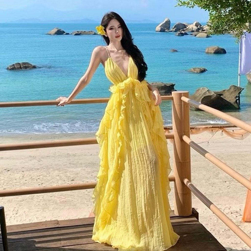 Đầm Maxi Hai Dây Hở Lưng Đi Biển