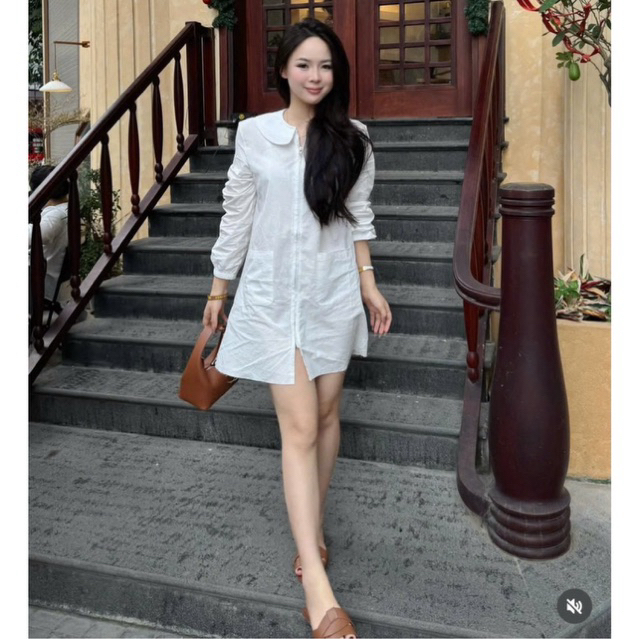 Đầm sơmi trắng phối khoá kéo dáng xoè nhẹ vibe trẻ trung năng động, Váy xuông cổ sen tay bồng basic chuẩn gu Hàn Quốc