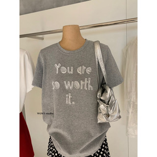 𝐏𝐡𝐢𝐞𝐧 𝐖𝐆𝐖𝐄 | (Sẵn) w8919 Áo Phông Hình Chữ Thêu 2 Màu Cổ Tròn