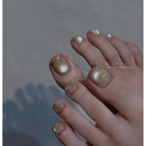 NAIL BOX CHÂN MẮT MÈO NÂU TRÀ VẼ NHŨ TRÁNG TÔN DA