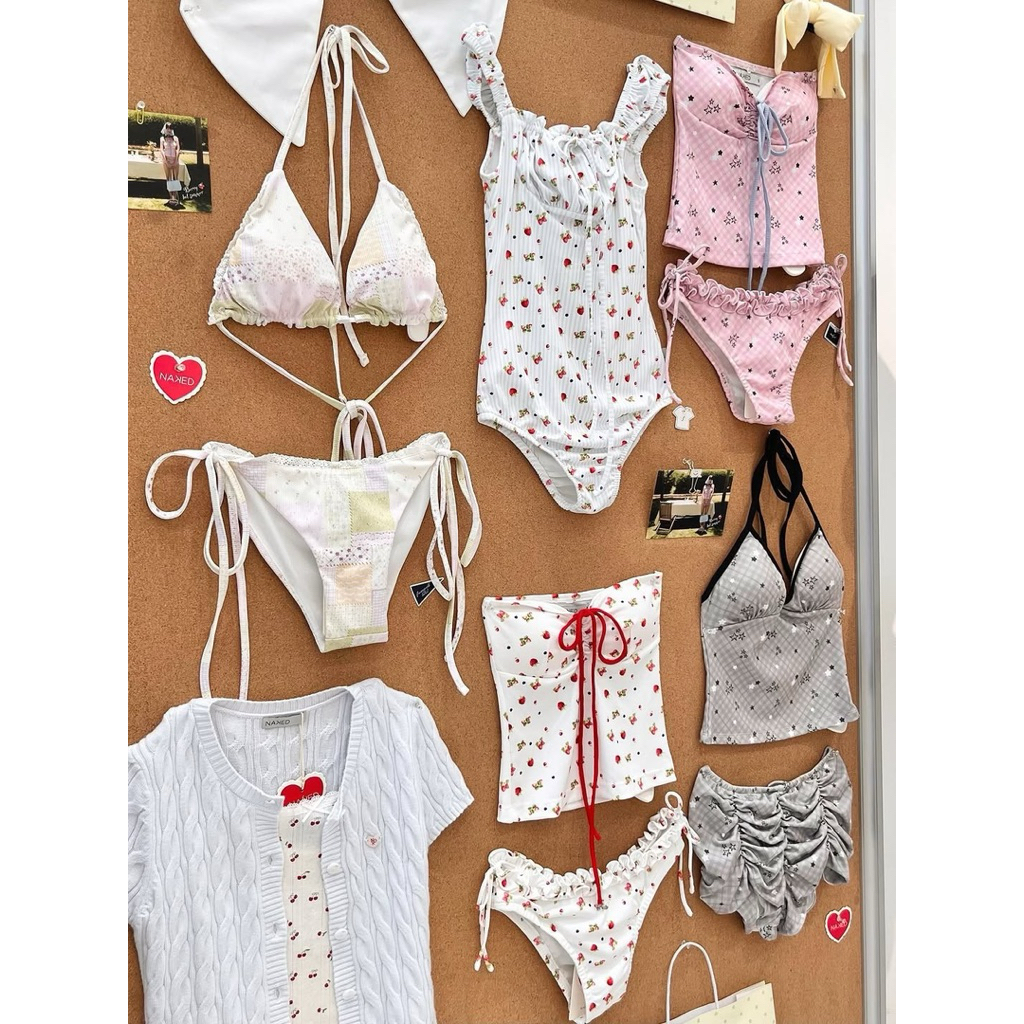 Bikini Nữ 2 Mảnh Quây Ngực + Quần Bèo Nhún – Set Đồ Đi Biển Họa Tiết Sao Nhỏ Phối Nơ Dễ Thương