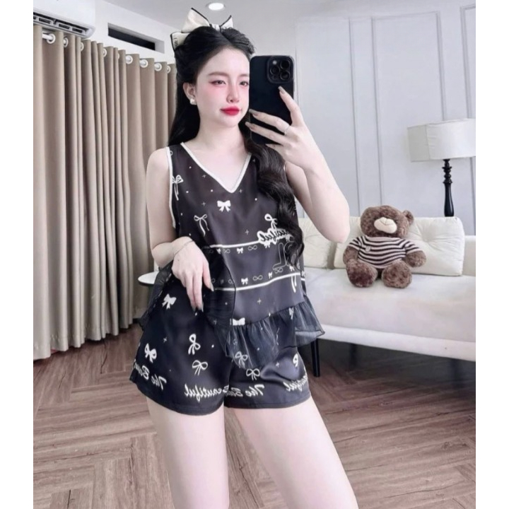Bộ đùi mặc nhà cổ tim vải Latin thoáng mát