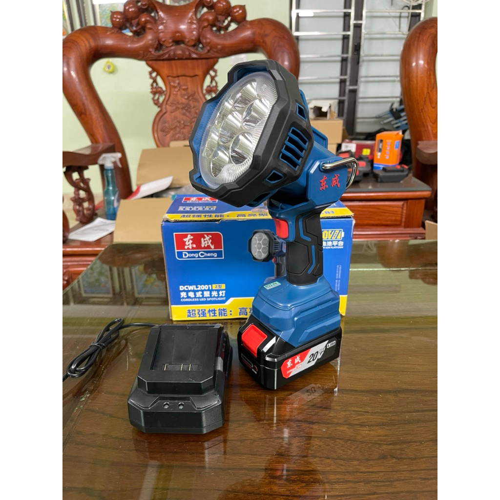 Đèn dùng pin Dongcheng 20V DCML2001 chính hãng