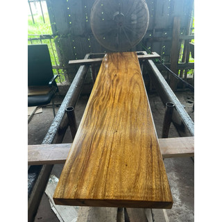 Gỗ me tây: 30 x 200 x 3.4cm (Sơn 1 mặt)