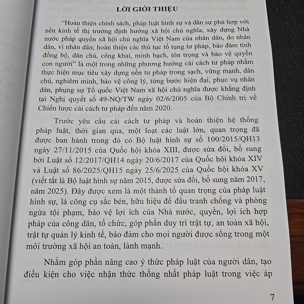 Sách - Bình luận khoa học Bộ luật hình sự (SĐ 2025 - Phần các tội phạm) - Quyển 2