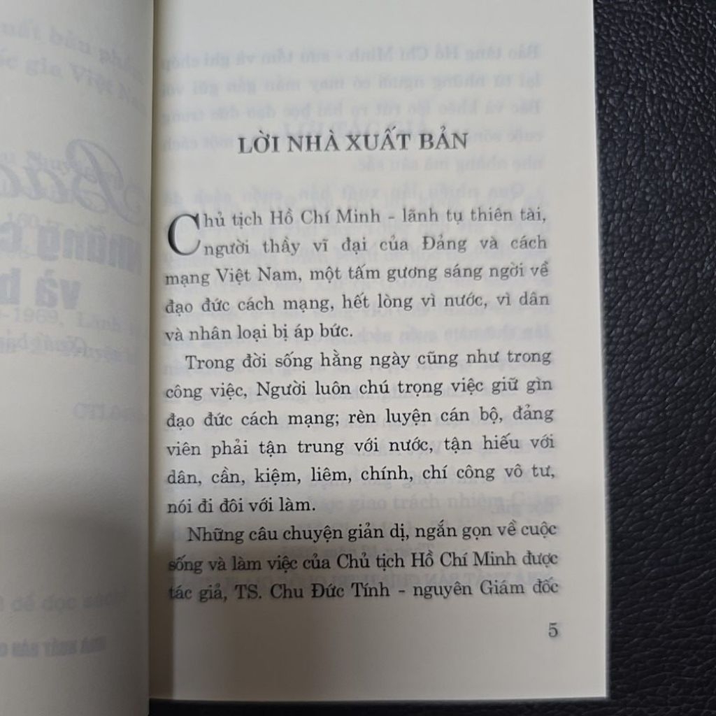 Sách - Bác Hồ Những câu chuyện và bài học (NXB Chính trị quốc gia sự thật)