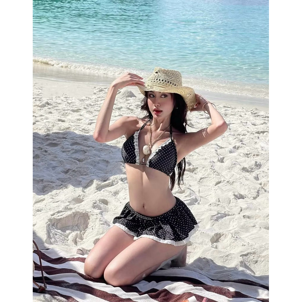 BIKINI DTD 2 Mảnh Caro Đỏ Thiết Kế Viền Ren l Venus BIKINI sẵn hàng| hỏa tốc |