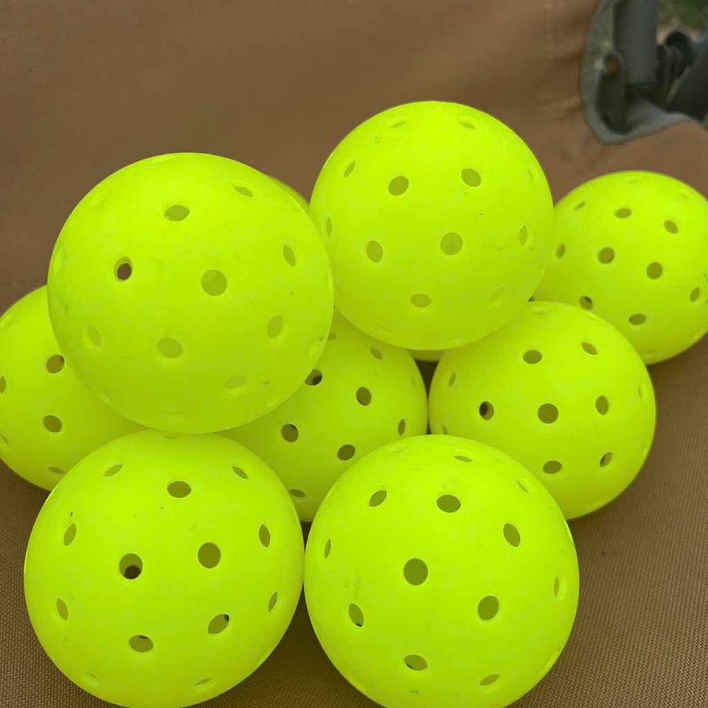 Bóng Pickleball 48 lỗ cao cấp,chuẩn thi đấu với độ bền cao,đường bay ổn định/ dễ dàng kiểm soát bóng